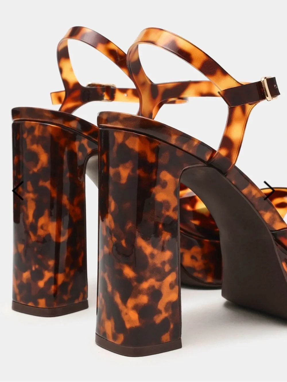 Steve Madden LIANDRA TORTOISE Platform Sandal (new in box)
